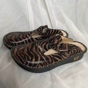 Alegria Y2K Zebra Leather Buckle Strap Brown Mules Clogs Shoes 6.5 37 Round Toe